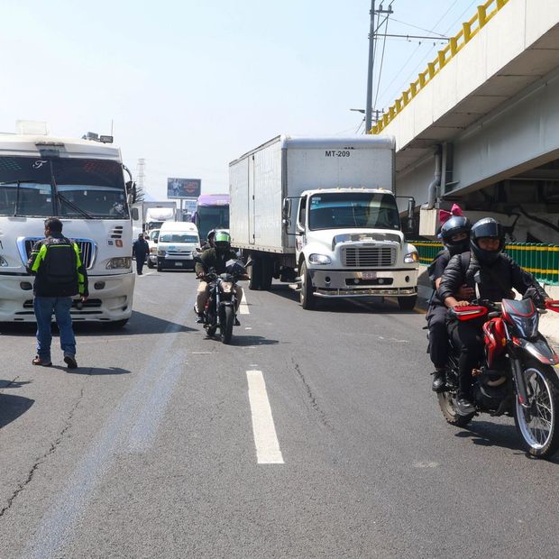 Protesta de transportistas en Edomex